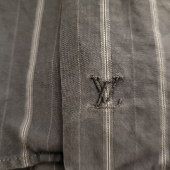 Louis Vuitton Men's Button Down Shirt. - Picture 5 of 8